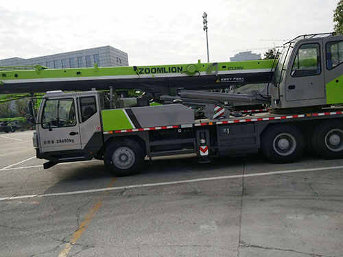汽車(chē)吊7 汽車(chē)吊7
